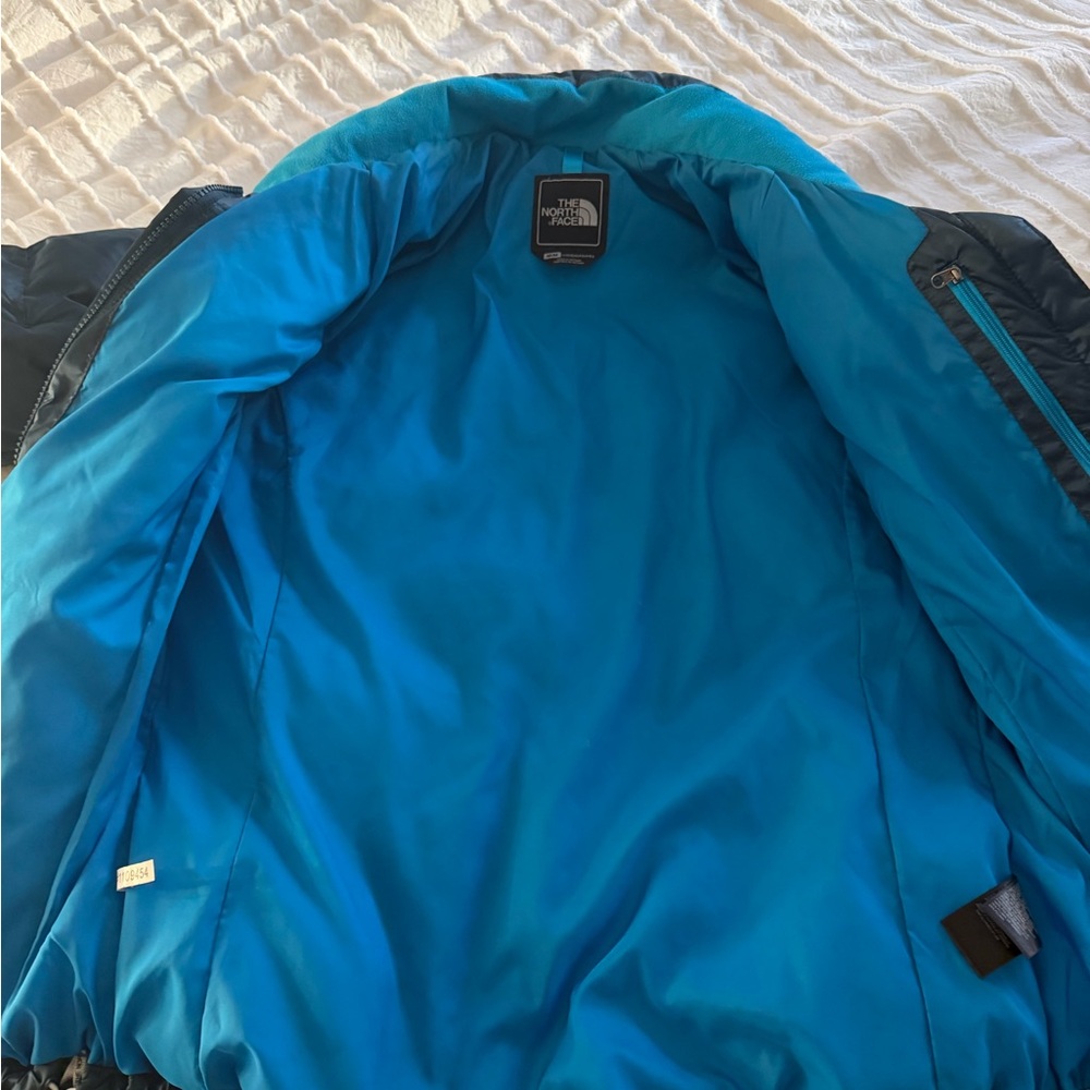 The North Face Teal Quilted Jacket View 3